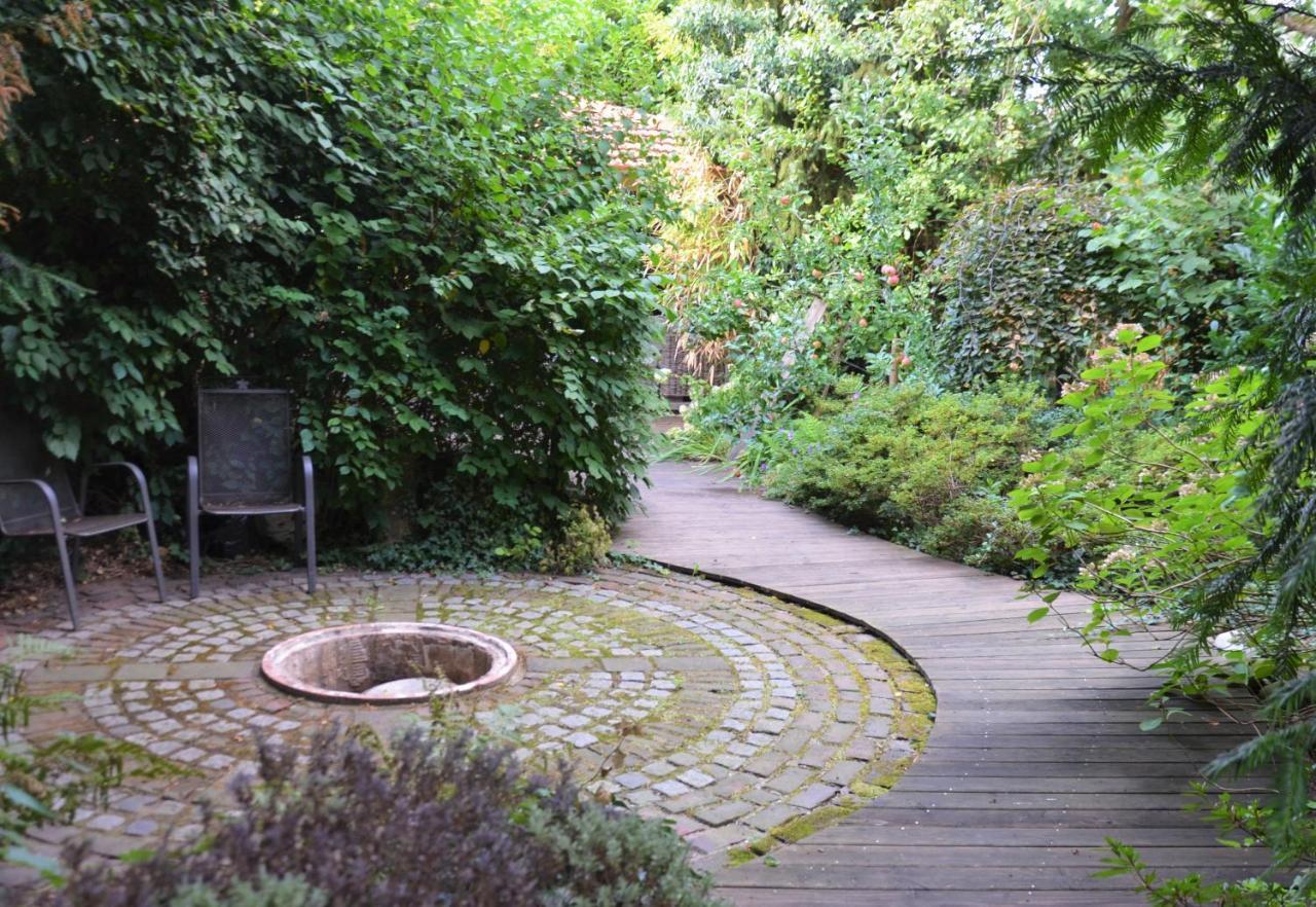 Gaestezimmer Mit Garten In Fischeln Krefeld
